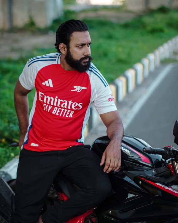 Arsenal Home Player Version 24/25 Kit